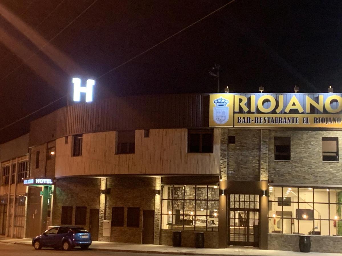 Hotel Riojano Уманес-де-Мадрид Экстерьер фото